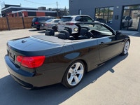 All vehicles come with a full vehicle History Report, ask to see it! 2010 BMW 328 convertible featur... (image 9)