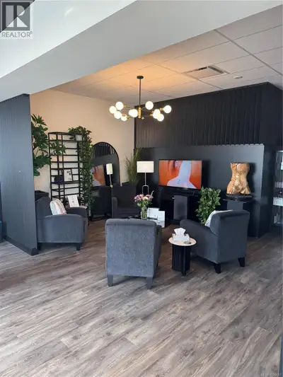 Exceptional high-exposure commercial opportunity in one of Parksville’s premier downtown locations....