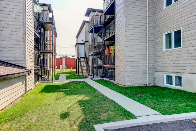 MAGINIFQUES 5 1/2 DISPONIBLES IMMÉDIATEMENT, JUIN OU JUILLET in Long Term Rentals in Saint-Jean-sur-Richelieu - Image 10