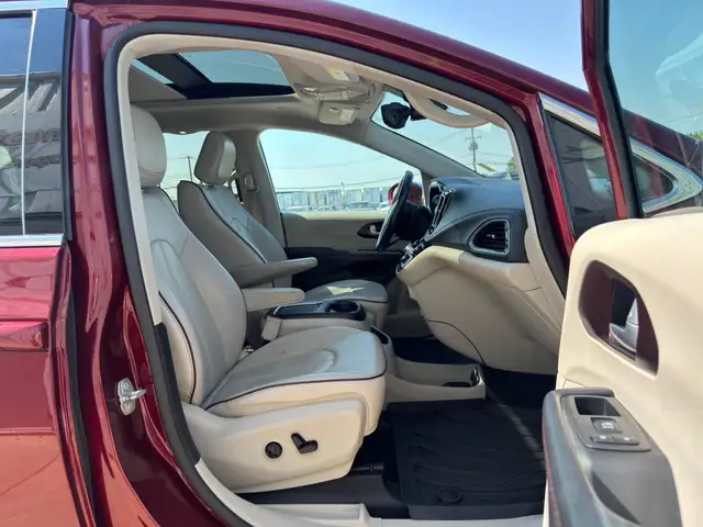 2017 Chrysler Pacifica Limited 7 Passenger | Command Start | Pow5619998410362163216