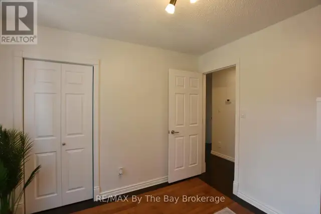 2 BIRCHMOUNT CIRCLE Wasaga Beach, Ontario in Houses for Sale in Oakville / Halton Region - Image 19