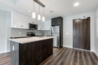 PREMIUM SUITE FINISHES | EXCEPTIONAL AMENITIES | FANTASTIC LOCATION OFFICE OPEN DAILY: WALK-INS WELC... (image 8)