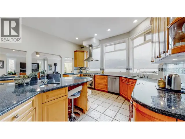 8330 22ND Avenue Osoyoos, British Columbia in Houses for Sale in Penticton - Image 10