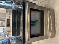 1164- Cuisinière Frigidaire acier inox Stainless Stove