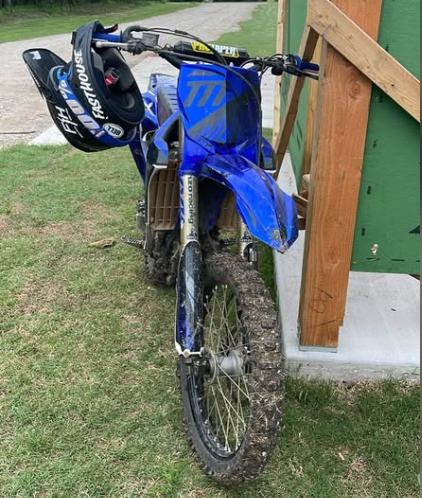 2016 YAMAHA YZ450F-BLUE! in Dirt Bikes & Motocross in Edmonton - Image 5