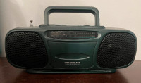 Mini Boom Box AM/FM Portable Radio Green  Tested and Working