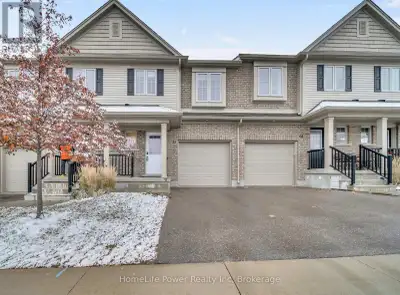 Welcome to 50 Pinnacle Drive Unit 13, Kitchener! In the beautiful Doon Valley neighbourhood, this 3...