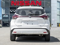 17" Alloy Wheels, 4-Wheel Disc Brakes, 6 Speakers, Air Conditioning, Auto High-beam Headlights, Auto... (image 6)
