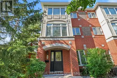 Welcome to this bright and spacious 3-bedroom end-unit townhome in the sought-after Westboro neighbo...