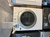C21- Sécheuse frontale Whirlpool white dryer