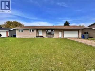 welcome to 107 clements avenue -- a FAMILY HOME WITH VALLEY VIEWS! This bungalow was built in 1979 a...