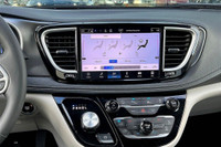 3.6 L 6 Cyl Engine Vehicle Options: Leather Interior, Adaptive Cruise Control, Blind Spot Monitoring... (image 5)