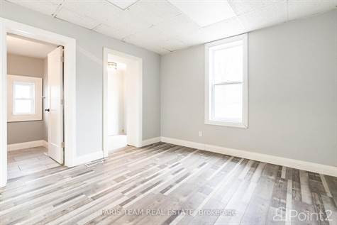 Homes for Sale in East Midland, Midland, Ontario $325,000 in Houses for Sale in Barrie - Image 4