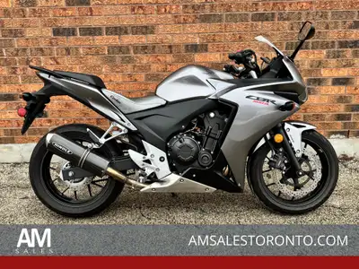 LIKE NEW Honda CBR500R with only 2,500 KM! HINDLE pipe, Corbin seat, ABS brakes, easy on insurance a...