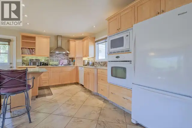 709 BARTLETT Drive Penticton, British Columbia in Houses for Sale in Penticton - Image 15