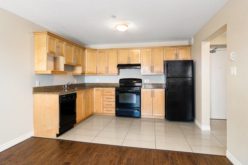 33 SIFROI 1 BEDROOM CONDO CENTRAL DIEPPE JULY 1ST Long Term