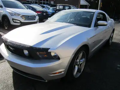 GT 5.0L V8. AUTOMATIC. FINISHED IN SILVER WITH BLACK LEATHER INTERIOR. ALLY WHEELS, A/C, SHAKER PREM...