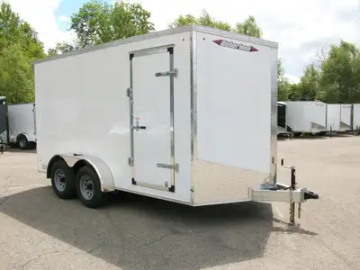 Remorque neuve struture galvanise 7' x 14' v-nose 2 essieux 5200lb.GLISSIERE HD 7' de haut interieur...