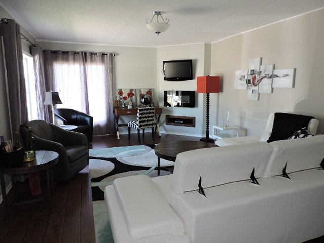 Furnished 2 Bedroom Main Floor for Rent near U of S 2