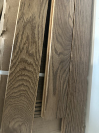 2.5in hardwood 8 boxes covers 160sqft for $250