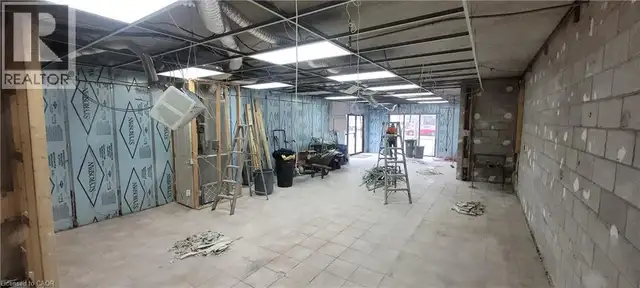 120 PARKDALE Avenue N Unit# Office 1 Hamilton, Ontario in Commercial & Office Space for Rent in Oakville / Halton Region - Image 7