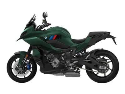 Take advantage of our BMW special deal! Choose either $1,000 rebate or finance rate starting at 4.99...