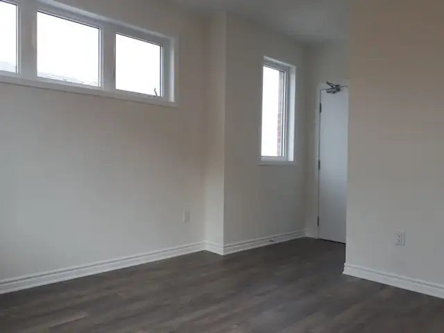 3 Bedroom 3 Washroom townhouse for Rent Pickering in Long Term Rentals in Oshawa / Durham Region - Image 9