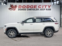 This Jeep Grand Cherokee delivers a Regular Unleaded V-6 3.6 L/220 engine powering this Automatic tr... (image 1)