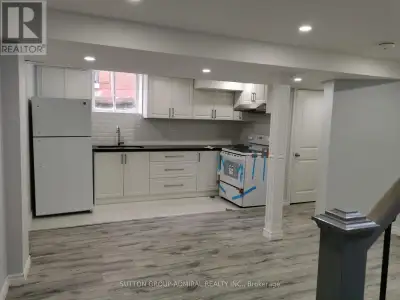 339 BROWNRIDGE DRIVE Vaughan (Brownridge), Ontario