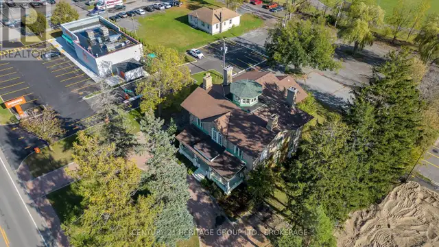 389 KING STREET Gananoque, Ontario in Houses for Sale in Kingston - Image 5