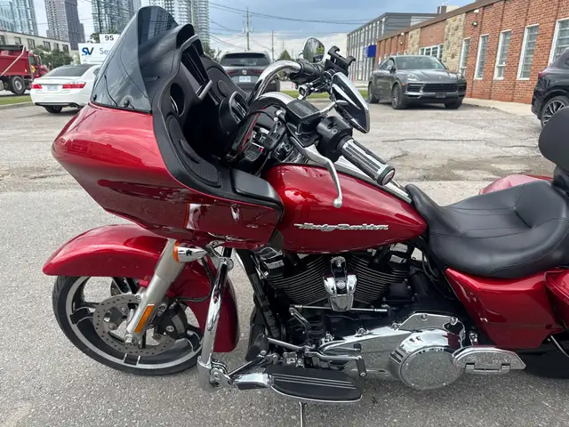2019 Harley-Davidson Road Glide ~ ROAD GLIDE ~ V&H ~ NAVI ~ CANA in Sport Touring in City of Toronto - Image 19