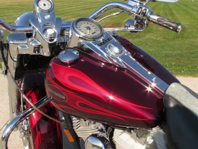 2002 Harley-Davidson FLHRSE - CVO Road King in Sport Touring in Leamington - Image 23