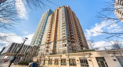 Price: $899,000 / $3,411/mo Rare opportunity to acquire this gorgeous penthouse offering clear views...