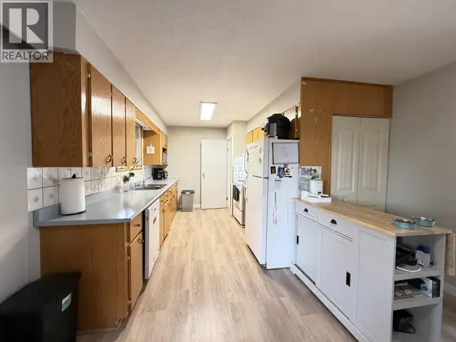 1055 N NINTH AVENUE Williams Lake, British Columbia in Houses for Sale in Williams Lake - Image 4