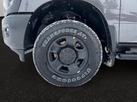 This 2026 RAM 3500 TRADESMAN CREW CAB 4X4 has the following options Cloth 40/20/40 Bench Seat, 12.0... (image 8)