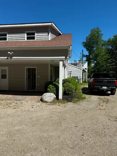 Three bedroom spacious UNFURNISHED condo in Blandford; close to both Hubbards and Chester Nova Scoti...