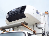 2018 FREIGHTLINER M2 106 Refrigerated Truck - Automatic transmission-33000 GVW. 2018 Freightliner M2... (image 8)