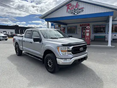 Très beau Ford F-150 XLT 2022 4x4 105000 KMS seulement Crew cab , boite de 6,5 pieds Moteur 3,5 litr...