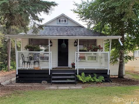 715 Togo AVENUE in Houses for Sale in Saskatoon