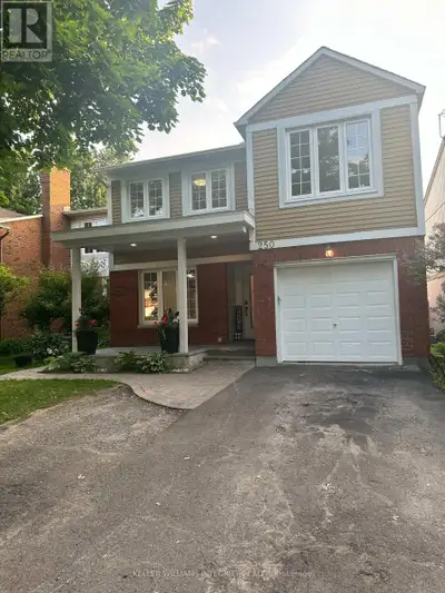 250 EQUESTRIAN DRIVE Ottawa, Ontario