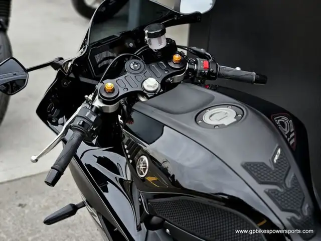 2024 Yamaha YZF-R1 R7 in Sport Bikes in Oshawa / Durham Region - Image 16