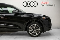 This Audi Q5 delivers a Intercooled Turbo Premium Unleaded I-4 2.0 L/121 engine powering this Automa... (image 4)