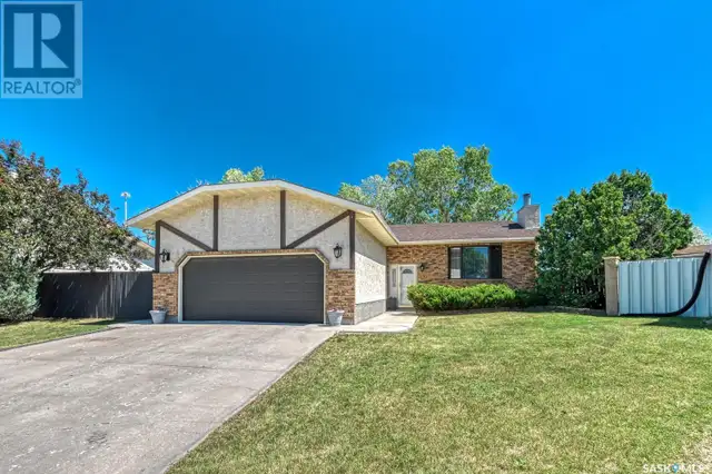 282 Froom CRESCENT Regina, Saskatchewan630056693361951217