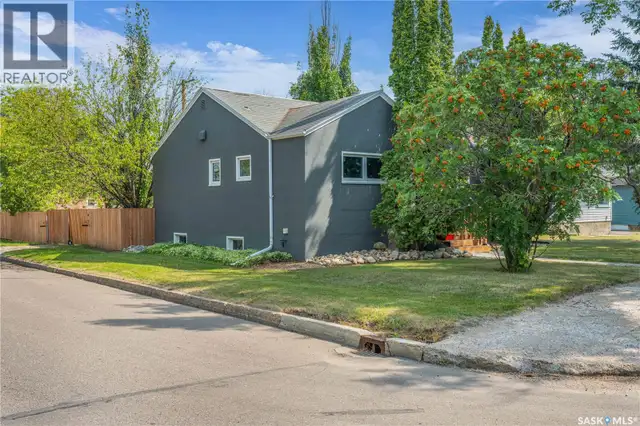 1492 95th STREET North Battleford, Saskatchewan in Houses for Sale in Saskatoon - Image 3