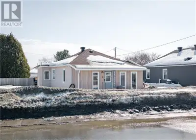 Welcome to 9 Longyear, nestled in the quiet and family-friendly community of Falconbridge. This well...