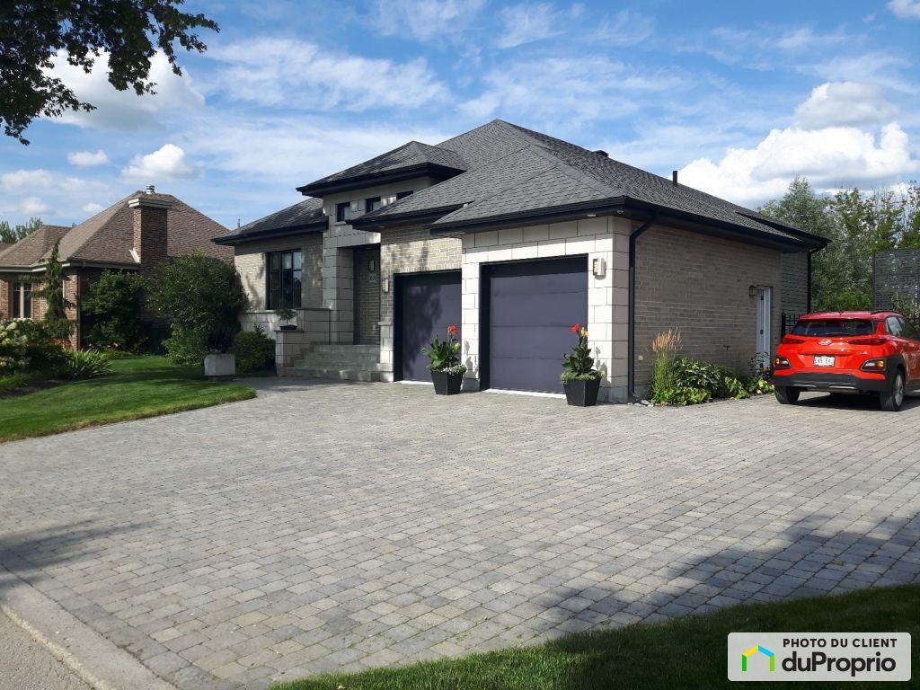 $850,000 - Bungalow for sale in Marieville — photo 2