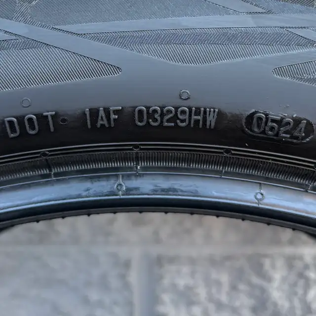(98%)2x 255/45R20 & 2x 285/40R20 Continental EcoContact Summers in Tires & Rims in City of Toronto - Image 10