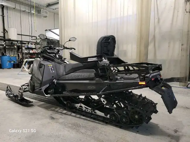 2025 Polaris Titan 650 Adventure 155 1.8 in Snowmobiles in Thetford Mines - Image 7