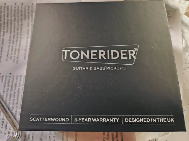 guitar pick ups, tone rider alnico 2 blues stratocaster in Guitars in Markham / York Region - Image 4