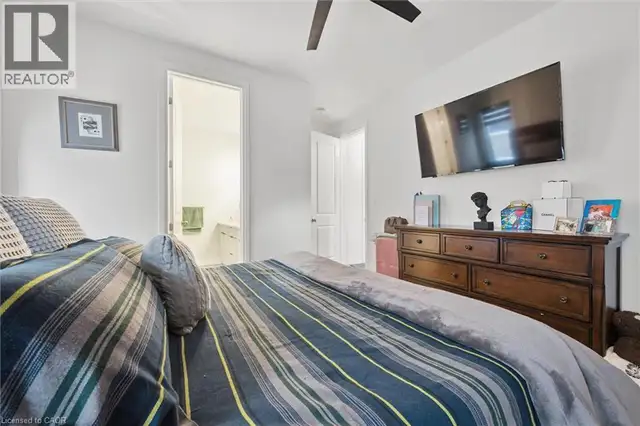 972 STONECLIFFE Walk Unit# 18 Kitchener, Ontario in Houses for Sale in Kitchener / Waterloo - Image 23